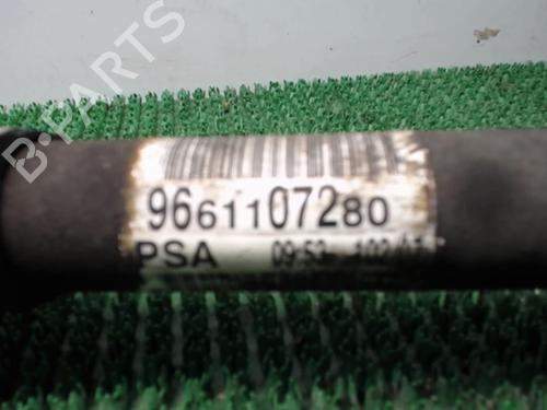 Used Right front driveshaft Right front driveshaft PEUGEOT 308 I (4A_, 4C_) 1.6 16V (150 hp) 22079375 22079375