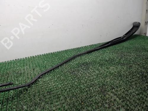 Used Front windshield wiper arm CITROËN JUMPY II Van 1.6 HDi 90 8V (90 hp) 22081817