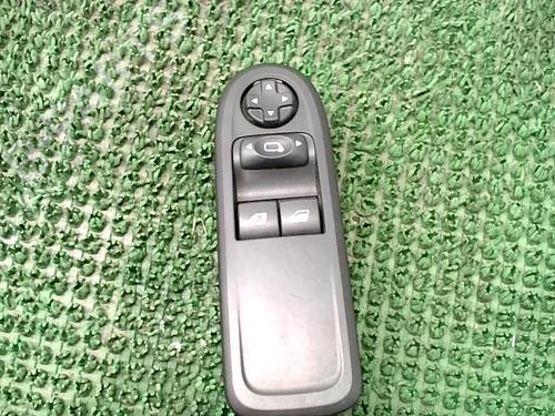 Interrupteur de vitre avant gauche CITROËN C3 II (SC_) 1.4 (73 hp) 29300702