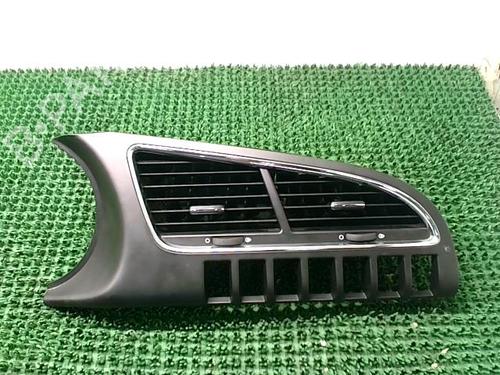 Used Air vent PEUGEOT 3008 I MPV (0U_) 2.0 HDi Hybrid4 (0URHCA) (200 hp) 22089754