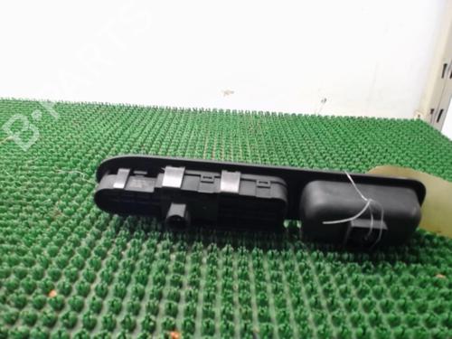Used Right front window switch Right front window switch PEUGEOT 307 (3A/C) 2.0 HDi 90 (90 hp) 22079133 22079133