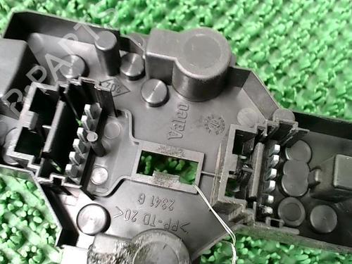 Used Lamp holder Lamp holder RENAULT SCÉNIC I MPV (JA0/1_, FA0_) 1.9 dCi (JA05, JA1F) (102 hp) 28493925 28493925