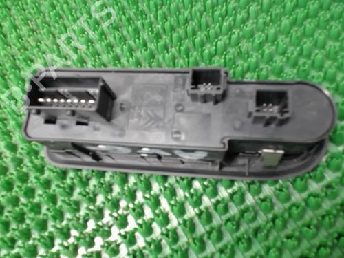 Used Left front window switch Left front window switch CITROËN C5 III (RD_) 1.6 HDi 110 (RD9HZC) (109 hp) 22082980 22082980