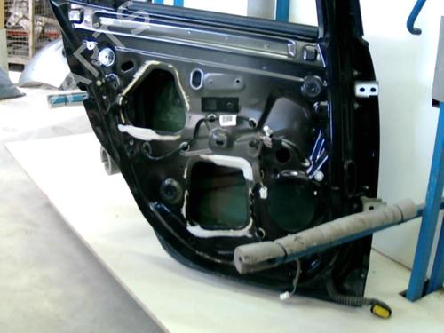 left-rear-door-renault-megane-iii-hatchback-bz01_-b3_-15-dci-821003885r-2008-20875724 main image