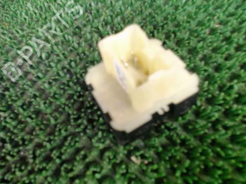 Used Left front window switch Left front window switch RENAULT CLIO IV (BH_) 1.5 dCi 75 (75 hp) 22087122 22087122