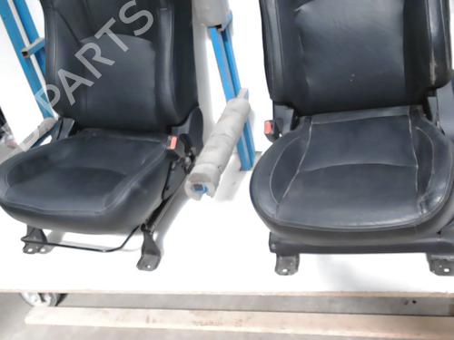 Sæde sæt Sæde sæt PEUGEOT 4007 (VU_, VV_) 2.2 HDi (156 hp) 25587415 25587415