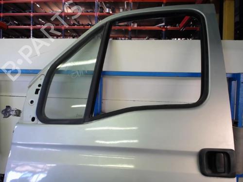 Used Left front door RENAULT MASTER II Van (FD) 2.5 dCi (120 hp) 20874612