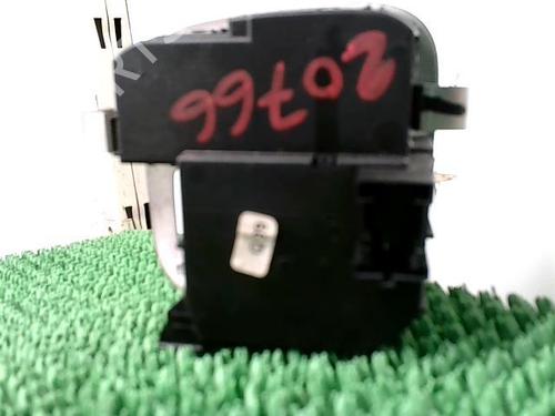 Used Headlight switch MERCEDES-BENZ C-CLASS T-Model (S203) C 270 CDI (203.216) (170 hp) 22088991