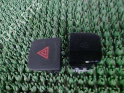 Used Warning switch Warning switch RENAULT KADJAR (HA_, HL_) 1.2 TCe 130 (HLMR) (130 hp) 22086703 22086703