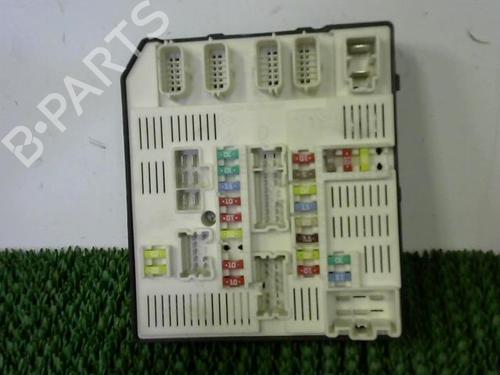 Used Fuse box Fuse box RENAULT MEGANE III Grandtour (KZ0/1) 1.5 dCi (KZ09, KZ0D, KZ1G, KZ29, KZ14, KZ1W, KZ10, KZ1F,... (110 hp) 22088749 22088749