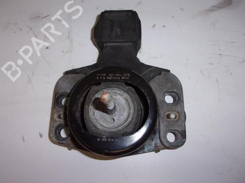 Used Engine mount RENAULT MASTER II Van (FD) 2.5 dCi 100 (FD0U, FD0V) (99 hp) 22075627