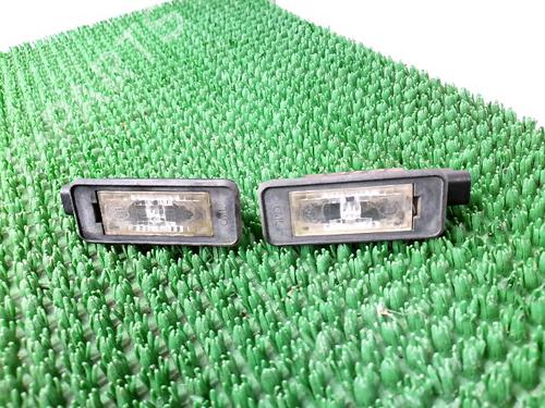 Licence plate light CITROËN C5 III (RD_) 1.6 HDi 115 (RD9HRA, RD9HLA, RD9HL0) | BP34433132I40 - Image 3