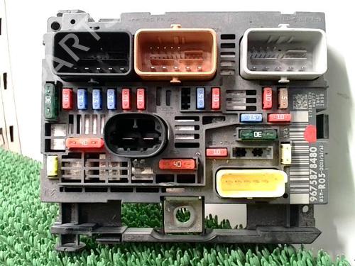 Used Fuse box Fuse box PEUGEOT 308 SW I (4E_, 4H_) 1.6 HDi (92 hp) 28611570 28611570