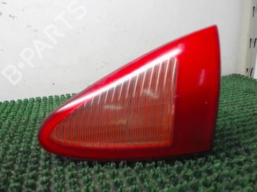Used Right tailgate light Right tailgate light ALFA ROMEO 147 (937_) 1.9 JTD 16V (937.AXG1B, 937.BXG1B) (140 hp) 22080145 22080145