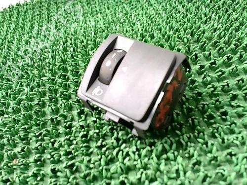 Used Headlight switch DACIA SANDERO III 1.0 SCe 65 (67 hp) 22093125