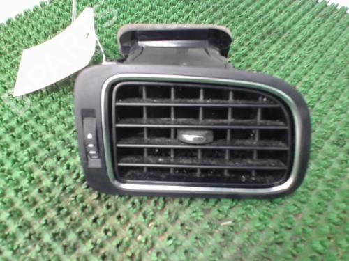 Used Air vent VW POLO V (6R1, 6C1) 1.4 TDI (90 hp) 22080046