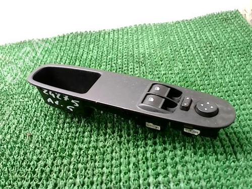Used Left front window switch FIAT PUNTO EVO (199_) 1.3 D Multijet (84 hp) 22090582