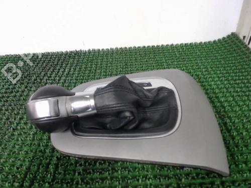 Gear lever AUDI Q3 (8UB, 8UG) 2.0 TFSI quattro | BP22082389M90 