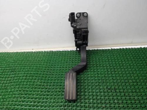 Used Pedal FORD FIESTA V (JH_, JD_) 1.4 TDCi (68 hp) 22077931