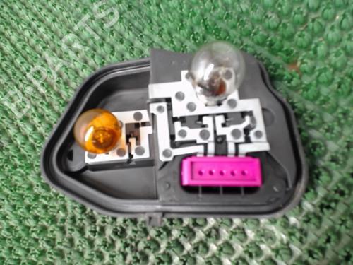 Used Lamp holder Lamp holder RENAULT MEGANE III Hatchback (BZ0/1_, B3_) 1.5 dCi (106 hp) 22081282 22081282