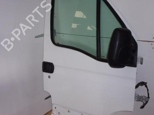 Used Right front door RENAULT MASTER II Van (FD) 2.5 dCi 100 (FD0U, FD0V) (99 hp) 20877774