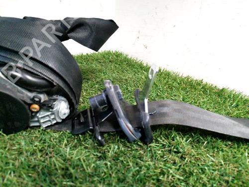 front-right-seatbelt-renault-megane-iii-hatchback-bz01_-b3_-2008-36424423 main image