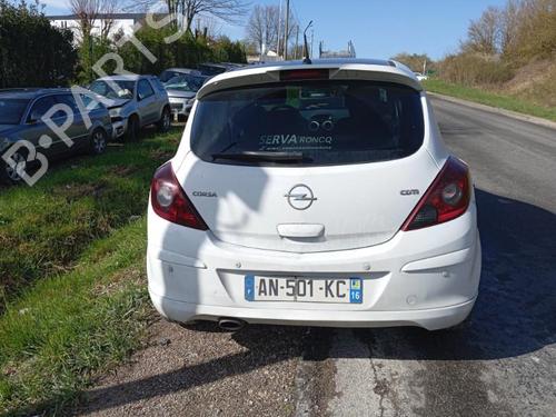 Brugte OPEL CORSA D (S07) 1.3 CDTI (L08, L68) (90 hp) 4286496