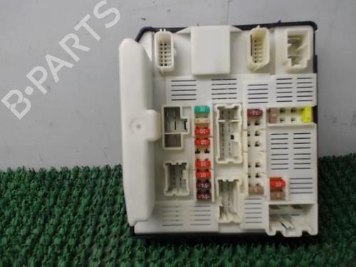 Used Fuse box Fuse box RENAULT MASTER III Van (FV) 2.3 dCi 100 FWD (FV0A, FV0B, FV0G, FV0K, FV0H) (101 hp) 22087701 22087701