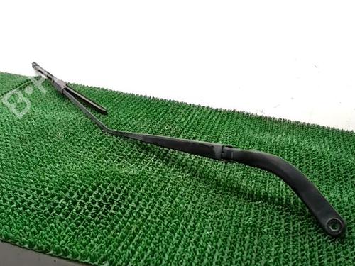 Used Front windshield wiper arm RENAULT TWINGO III (BCM_, BCA_) 1.0 SCe 70 (71 hp) 20873890