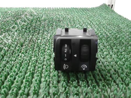 Commande de phare RENAULT CLIO IV (BH_) 0.9 TCe 90 (BHNF, BHMA, BHMH, BHJK, BHJR) (90 hp) 25433139