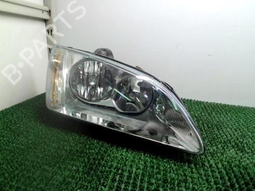 Højre forlygte FORD FOCUS II (DA_, HCP, DP) 1.6 Ti (115 hp) 20874461