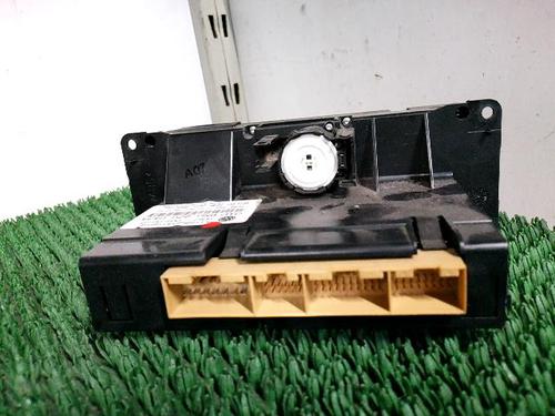 Commande Chauffage Commande Chauffage AUDI TT (8N3) 1.8 T (180 hp) 34176712 34176712