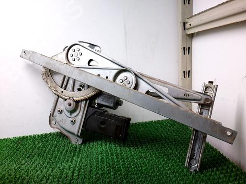 front-left-window-mechanism-renault-megane-iii-hatchback-bz01_-b3_-2008-34163613 main image