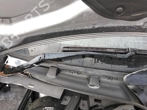 Used Front windshield wiper arm Front windshield wiper arm MERCEDES-BENZ C-CLASS T-Model (S204) C 220 CDI (204.202) (170 hp) 34499392 34499392