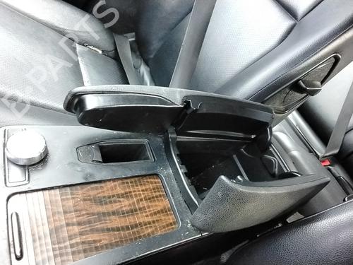 Used Armrest / Center console Armrest / Center console MERCEDES-BENZ C-CLASS T-Model (S204) C 220 CDI (204.202) (170 hp) 34499390 34499390