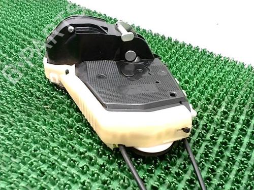 Rear left lock TOYOTA YARIS (_P9_) 1.4 D-4D (NLP90_, NLP90R) | BP30500085C100