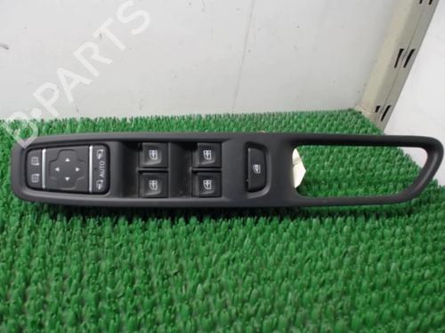 Used Left front window switch Left front window switch RENAULT CLIO IV (BH_) 1.5 dCi 90 (90 hp) 22084720 22084720