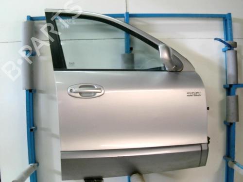 Used Right front door HYUNDAI SANTA FÉ I (SM) 2.0 CRDi 4x4 (125 hp) 22078696