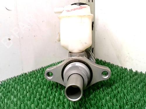 Used Brake master cylinder Brake master cylinder TOYOTA YARIS (_P9_) 1.4 D-4D (NLP90_, NLP90R) (90 hp) 34499329 34499329