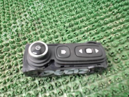 Used Switch Switch RENAULT CLIO IV Grandtour (KH_) 1.5 dCi 75 (75 hp) 22082533 22082533