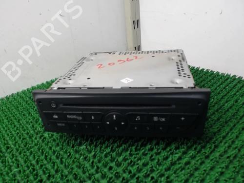 Used Radio RENAULT CLIO III (BR0/1, CR0/1) 1.5 dCi (75 hp) 22084414