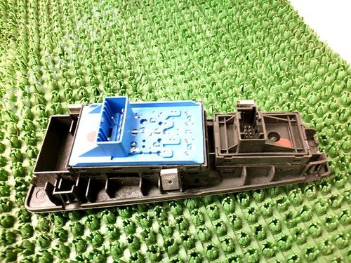 Used Left front window switch Left front window switch FIAT GRANDE PUNTO (199_) [2005-2026] 34433237 34433237