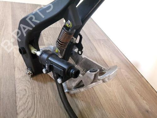 pedal-bmw-1-f20-2011-2012-2013-2014-2015-2016-2017-2018-2019-35998315 main image
