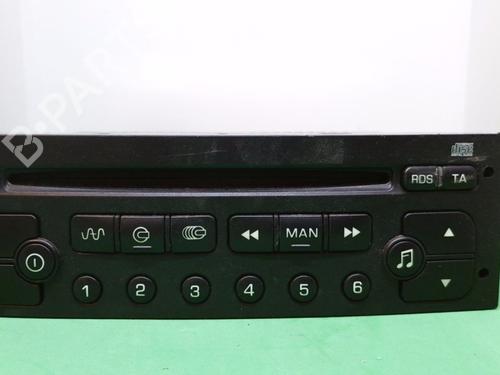Used Radio PEUGEOT 206+ (2L_, 2M_) 1.4 i (73 hp) 31171227