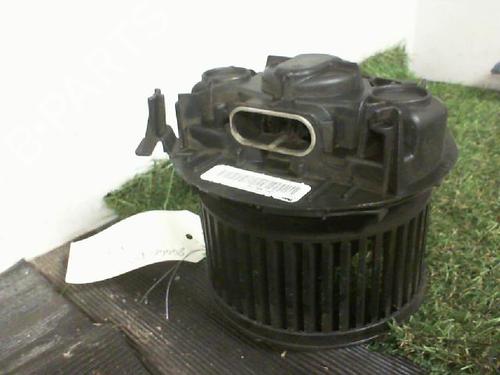 Used Heater blower motor RENAULT CLIO III (BR0/1, CR0/1) 1.5 dCi (C/BR0G, C/BR1G) (68 hp) 28817187