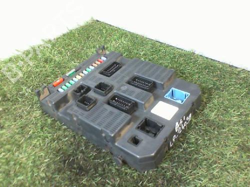 Fuse box CITROËN C4 I (LC_) 1.6 HDi | BP27364127E1 