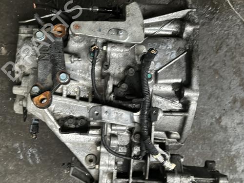 Used Gearbox Gearbox RENAULT KOLEOS I (HY_) 2.0 dCi 4x4 (HY0K) (150 hp) 21534184 21534184