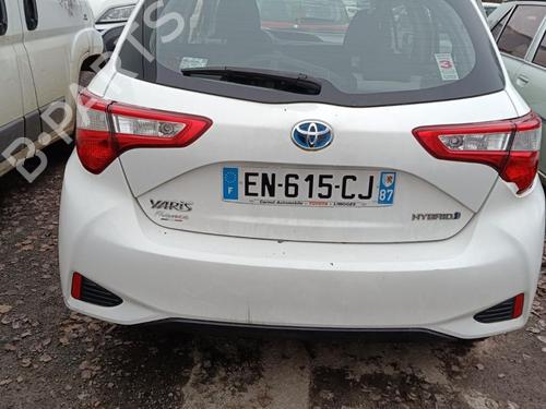 Brugte TOYOTA YARIS (_P13_) 1.5 Hybrid (NHP130_, NHP130) (101 hp) 3572870