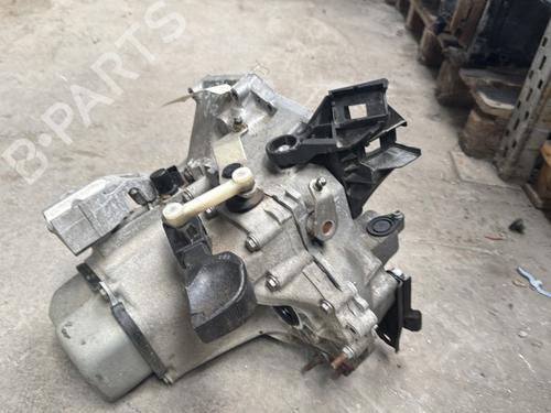 Gearbox PEUGEOT 208 I (CA_, CC_) 1.2 VTI 82 | BP27304476M3