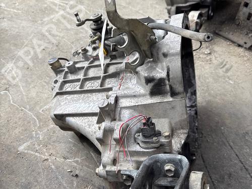 gearbox-toyota-yaris-_p1_-1999-2000-2001-2002-2003-2004-2005-36339109 main image